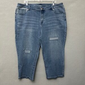 Chico's 3.5 Perfect Stretch Girlfriend Slim Leg Capri Jeans Blue Denim Patch 18